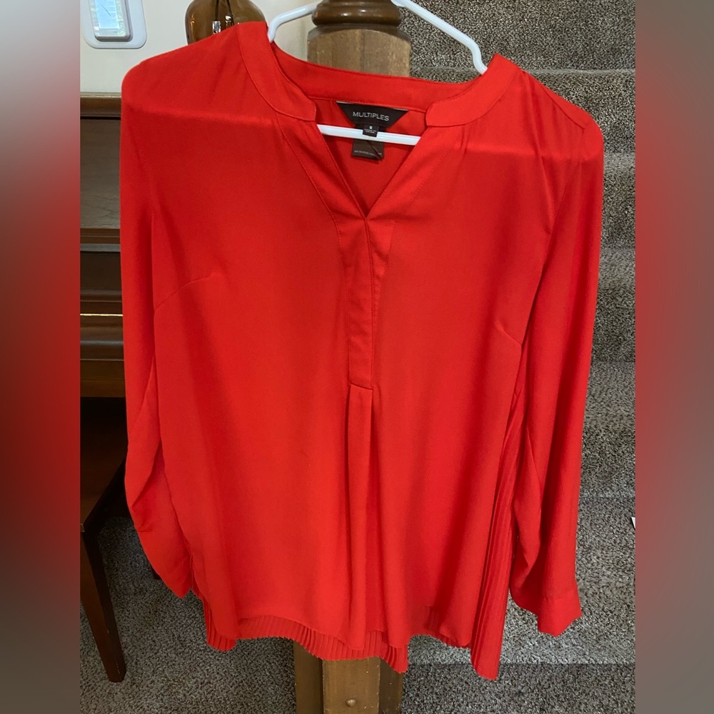 Red tunic blouse - Picture 2 of 3